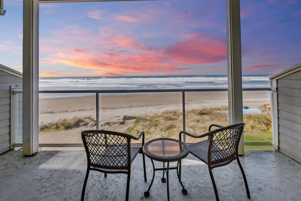 Rockaway Beach Vibes,Waterfront Oceanfront Rockaway Beach House Near Downtown,Wifi, Washer Dryer Экстерьер фото